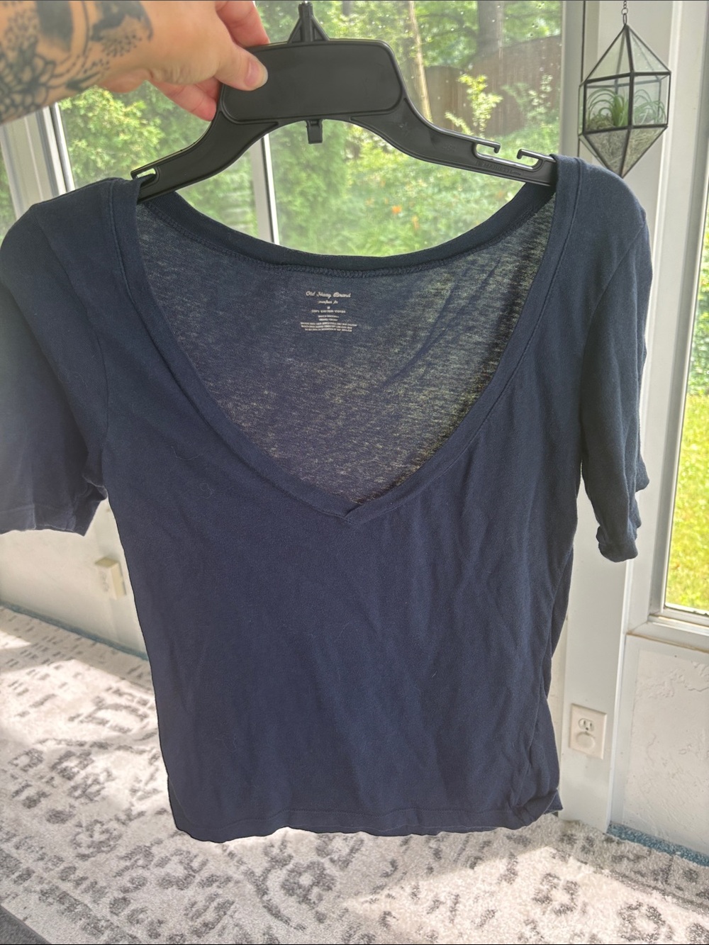 Old Navy Navy Deep V Short Sleeve Tee
